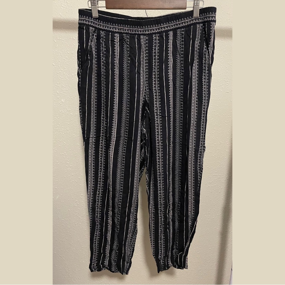 Jessica Simpson Black and White Boho Pants